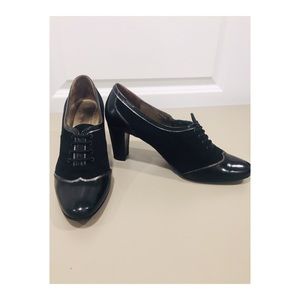 Black, Lace-Up “Oxford” Style, Ron White Heels